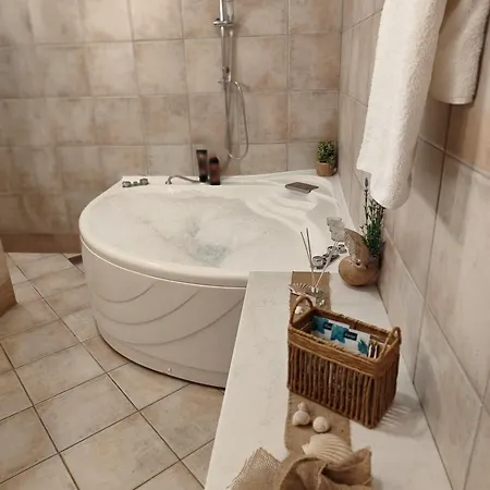 Apartment Dominick